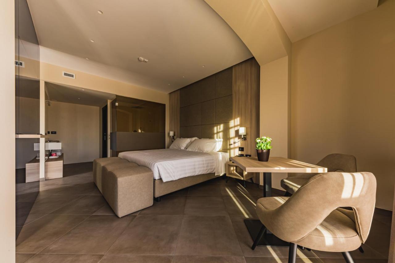 Salina Hotel Taranto Luaran gambar